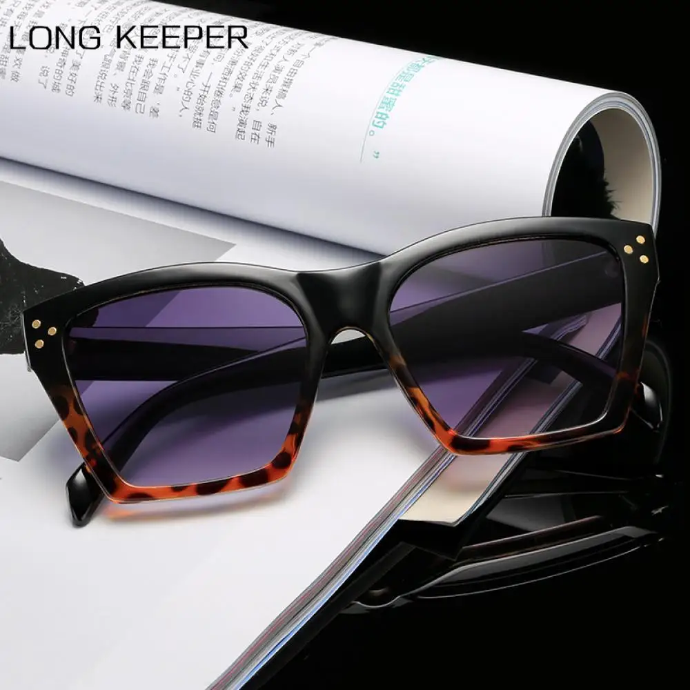 2021 Квадратные Солнцезащитные очки женские брендовые дизайнерские Пластиковые оправы женские градиентные солнцезащитные очки Классически... 
2021 Квадратные Солнцезащитные очки женские брендовые дизайнерские Пластиковые оправы женские градиентные солнцезащитные очки Классически...