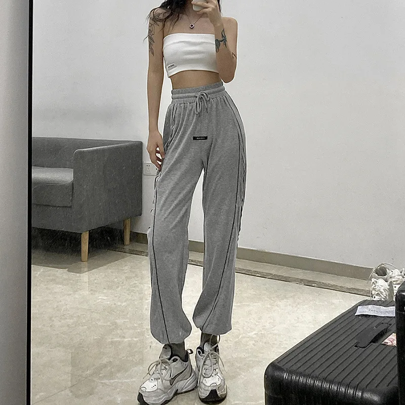 Fashion Casual Solid High Waist Harem Pants Women Autumn New Sweatpants Streetwear Loose Slim Bandage Trousers Female
Fashion Casual Solid High Waist Harem Pants Women Autumn New Sweatpants Streetwear Loose Slim Bandage Trousers Female