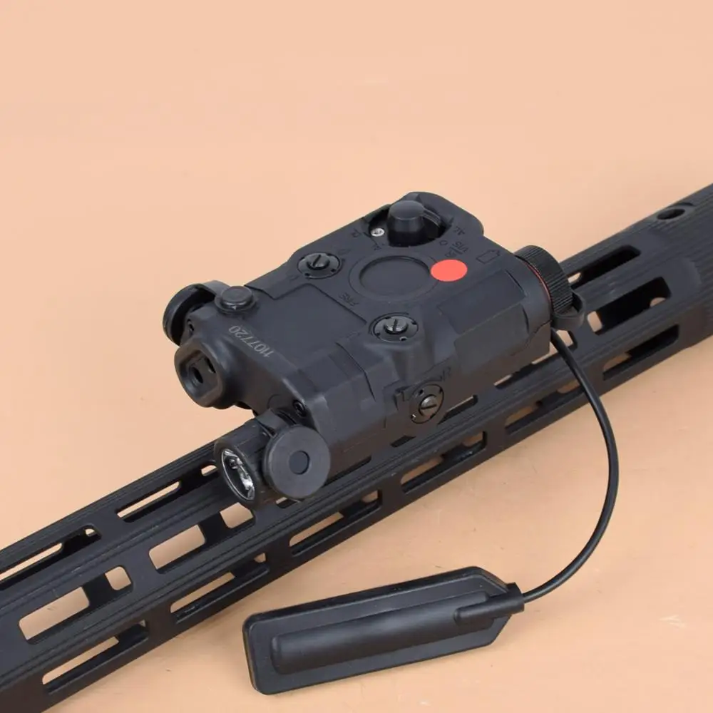 Tactical Airsoft LA-5 PEQ15 IR Red Dot Laser Sight Weapon LA5C softair PEQ Flashlight with White Light Hunting
Tactical Airsoft LA-5 PEQ15 IR Red Dot Laser Sight Weapon LA5C softair PEQ Flashlight with White Light Hunting