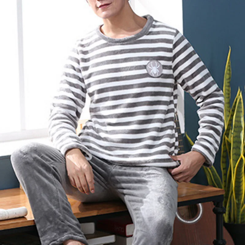 2021 Winter Long Sleeve Thick Warm Flannel Pajama Sets for Men Coral Velvet Sleepwear Suit Pyjamas Lounge Homewear Home Clothes
2021 Winter Long Sleeve Thick Warm Flannel Pajama Sets for Men Coral Velvet Sleepwear Suit Pyjamas Lounge Homewear Home Clothes