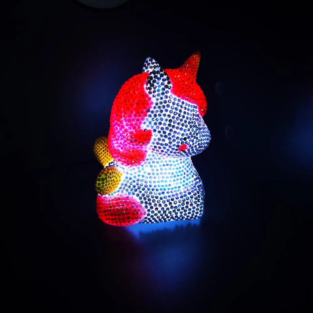 Алмазная живопись «сделай сам», светодиодный светильник с милым рисунком животных, настольная лампа 5D, алмазная вышивка, настольное украше...
Алмазная живопись «сделай сам», светодиодный светильник с милым рисунком животных, настольная лампа 5D, алмазная вышивка, настольное украше...