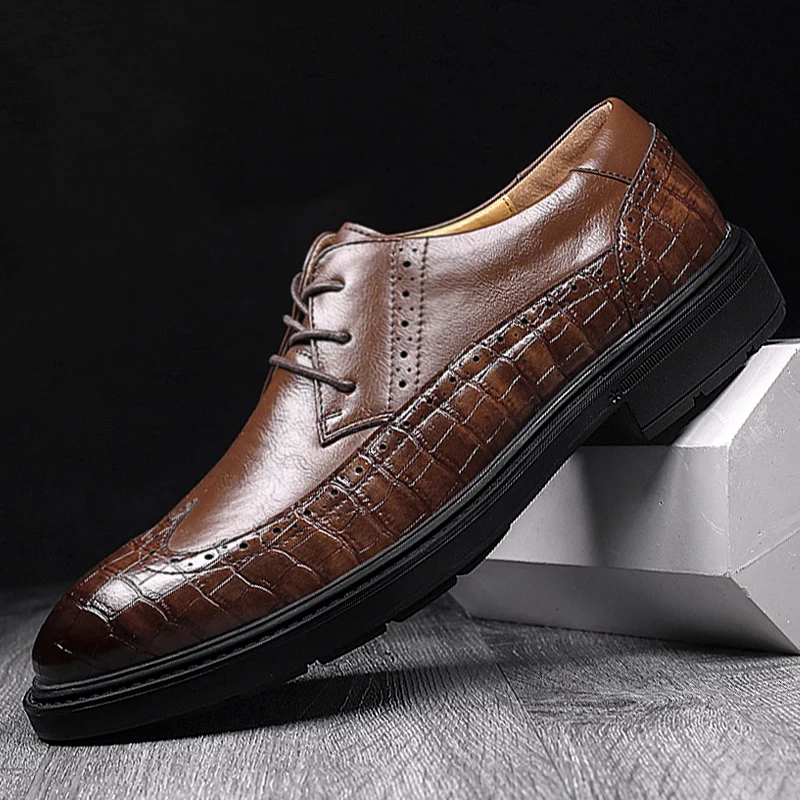 Mens Brogue Shoes Color Block Carved Gentleman Leather Shoes VIntage British Style Casual Wedding Business Shoes Man Dress Shoes
Mens Brogue Shoes Color Block Carved Gentleman Leather Shoes VIntage British Style Casual Wedding Business Shoes Man Dress Shoes