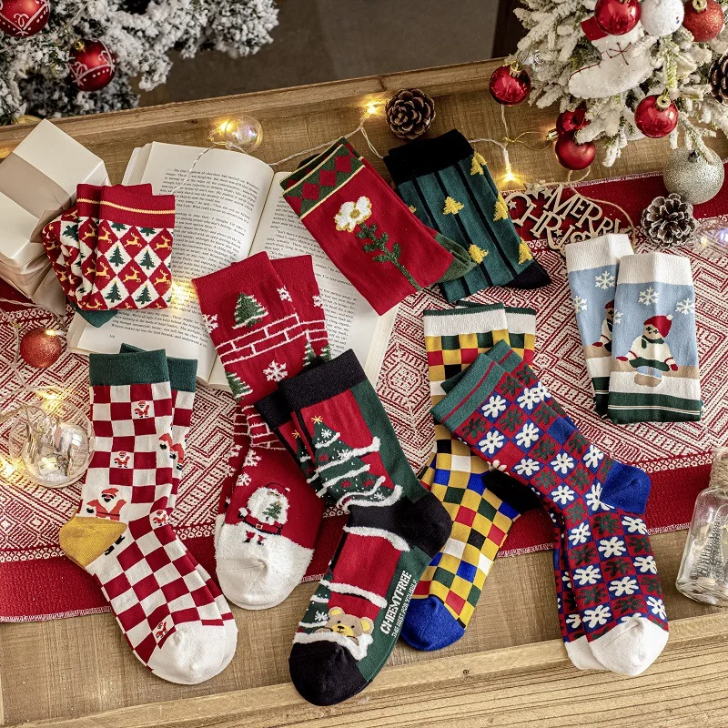 3 Pairs Of Christmas Stockings Gift Box Socks For Men and Women Couples Ins Trendy Color
3 Pairs Of Christmas Stockings Gift Box Socks For Men and Women Couples Ins Trendy Color