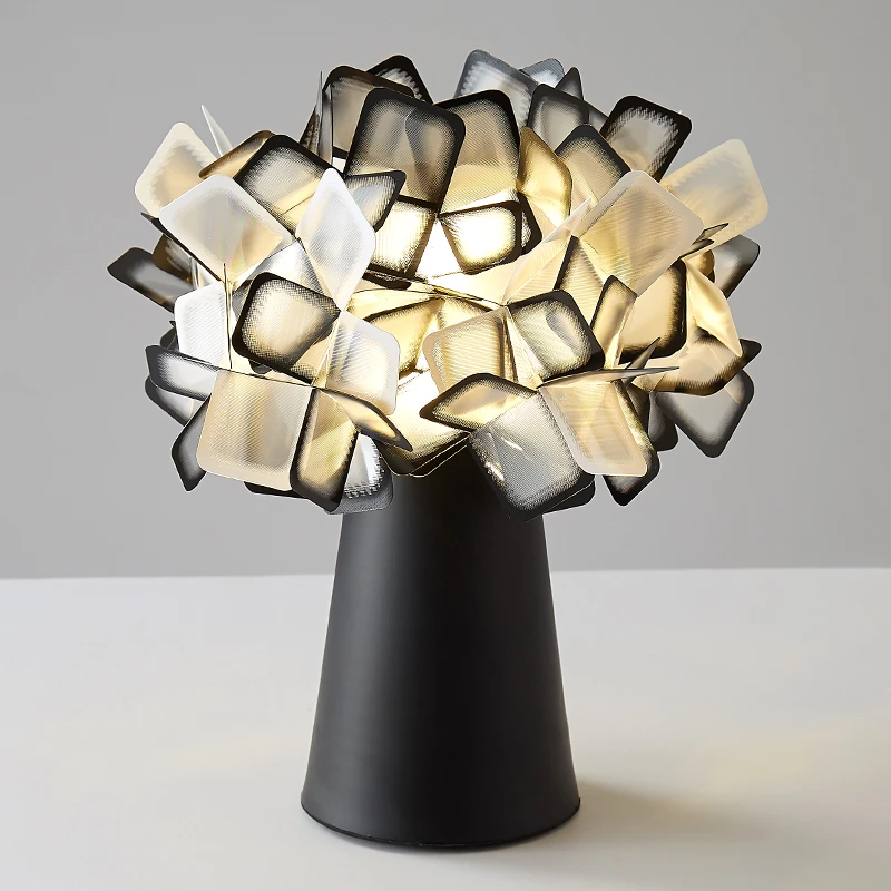 Slamp clizia Modern white table lamp Nordic PVC Flower Light Kids art deco lamp Acrylic Lighting Fixtures bedroom table lamp
Slamp clizia Modern white table lamp Nordic PVC Flower Light Kids art deco lamp Acrylic Lighting Fixtures bedroom table lamp