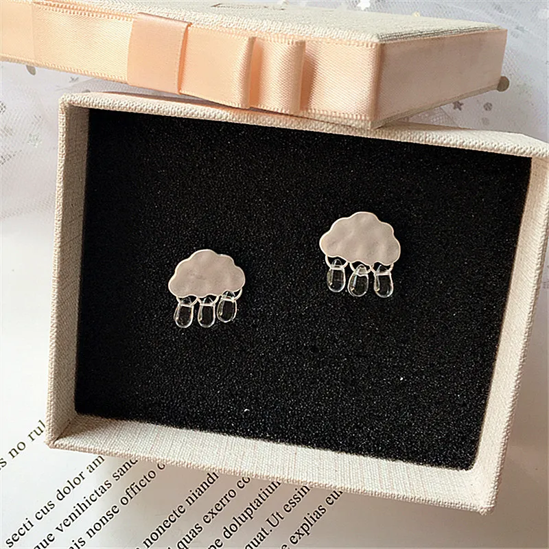 1PC New Style Japanese Korean Elegant Elegant Color Cloud Raindrop Earrings Fashion Trend Matte Net Red Lady Pop Party Jewelry
1PC New Style Japanese Korean Elegant Elegant Color Cloud Raindrop Earrings Fashion Trend Matte Net Red Lady Pop Party Jewelry