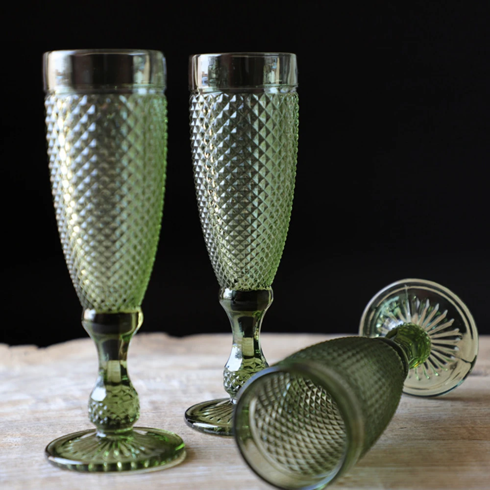 1PC European Embossed Goblet Cocktail Glass Juice Martini Glass Wedding Creative Red Wine Glass Wedding Bar Champagne Glass
1PC European Embossed Goblet Cocktail Glass Juice Martini Glass Wedding Creative Red Wine Glass Wedding Bar Champagne Glass