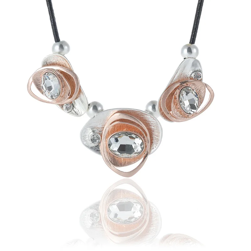 ELOYHI Women Necklace Geometric Rhinestone Top Quality Double Collar Leather Choker For Lady Punk Trendy Neckalce&Pendants Gift
ELOYHI Women Necklace Geometric Rhinestone Top Quality Double Collar Leather Choker For Lady Punk Trendy Neckalce&Pendants Gift