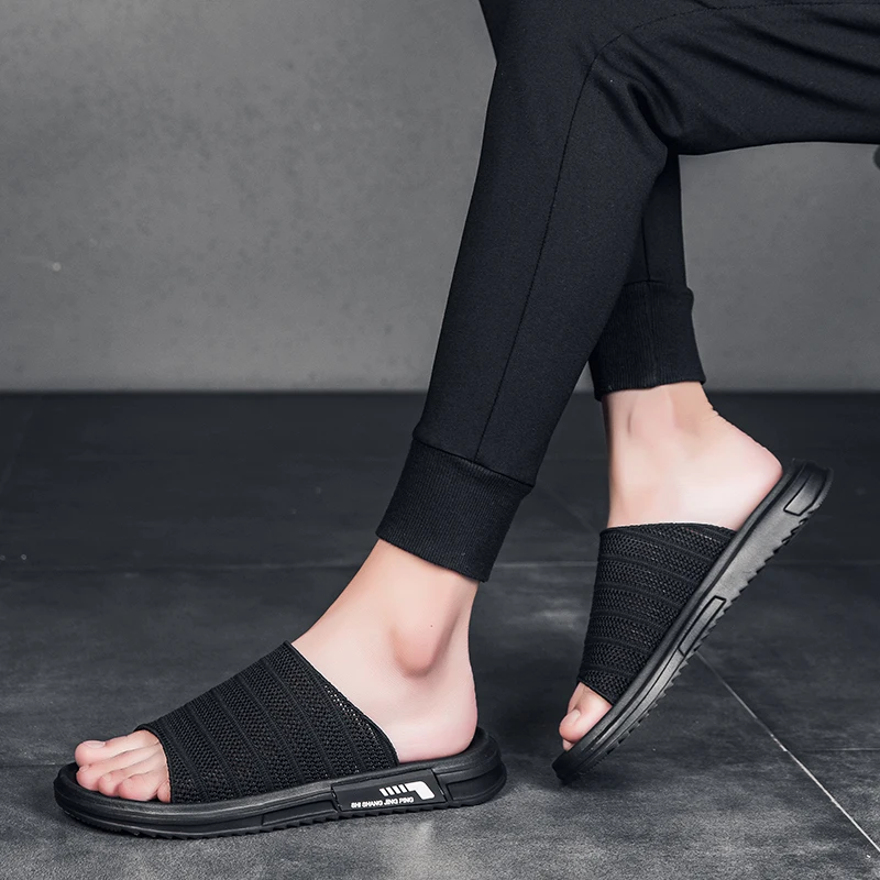 New summer fashion outdoor beach men's slippers non-slip wear-resistant casual breathable mesh rubber flat sandals size 36-45
New summer fashion outdoor beach men's slippers non-slip wear-resistant casual breathable mesh rubber flat sandals size 36-45