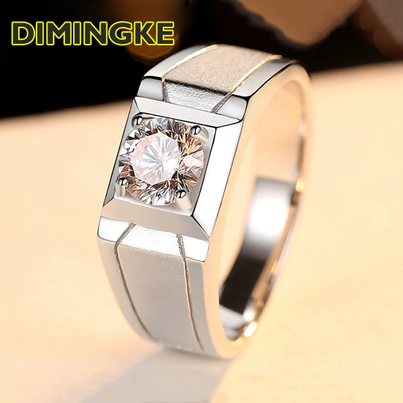 DIMINGKE Geometric Shape 1CT 2CT Moissanite Wide Ring GRA Certificate 100%-S925 Sterling Silver Men's High Jewelry
DIMINGKE Geometric Shape 1CT 2CT Moissanite Wide Ring GRA Certificate 100%-S925 Sterling Silver Men's High Jewelry