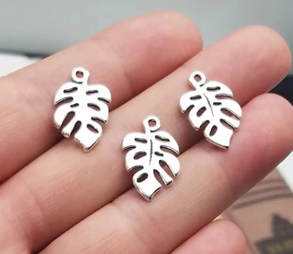 40pcs/lot--19x12mm Leaf Pendants Antique Silver Plated Hollow Leaf Charms,DIY Supplies,Jewelry Accessories
40pcs/lot--19x12mm Leaf Pendants Antique Silver Plated Hollow Leaf Charms,DIY Supplies,Jewelry Accessories