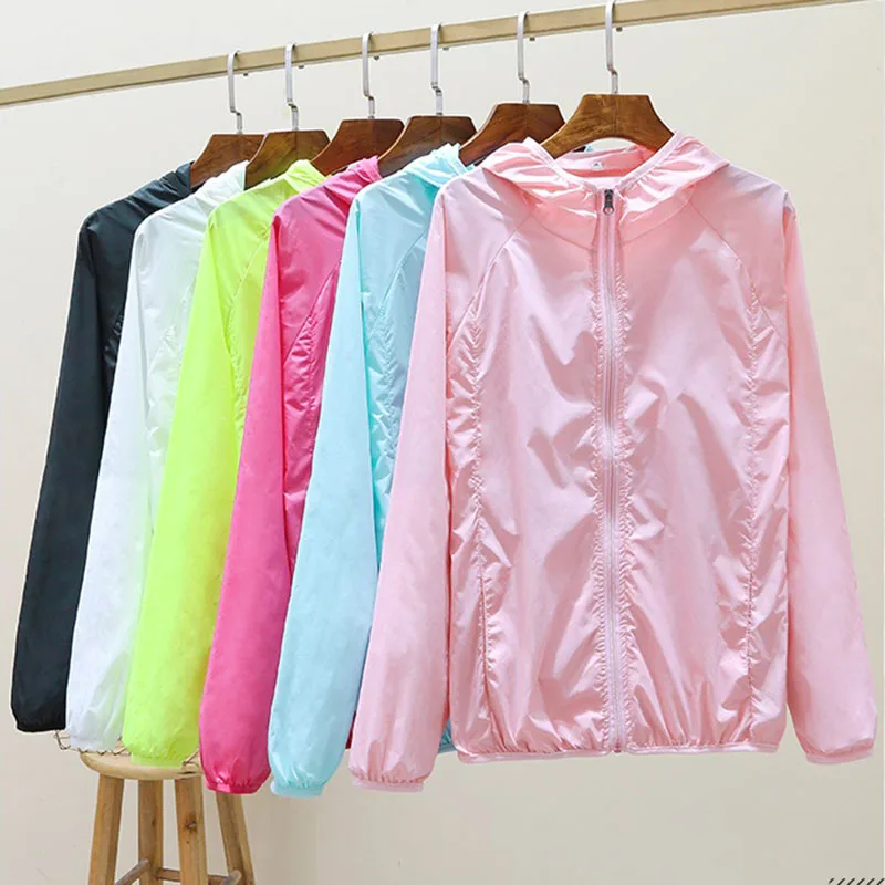 Summer Sunscreen Clothing Women Long Sleeve Thin Trench Coat Ladies UV Protection Clothing Hooded Breathable Outdoor Shirts W83
Summer Sunscreen Clothing Women Long Sleeve Thin Trench Coat Ladies UV Protection Clothing Hooded Breathable Outdoor Shirts W83