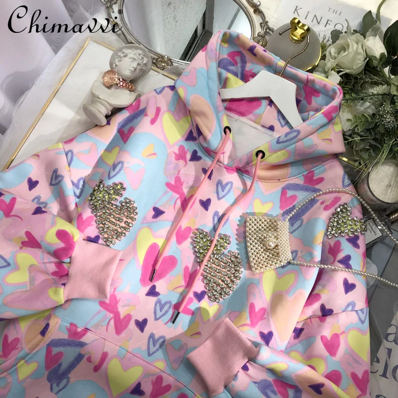 Streetwear Heart Shape with Diamond Hooded Women's Fashion Loose Sweet Velvet Thickened Sweatshirt 2021 New Winter Clothes
Streetwear Heart Shape with Diamond Hooded Women's Fashion Loose Sweet Velvet Thickened Sweatshirt 2021 New Winter Clothes