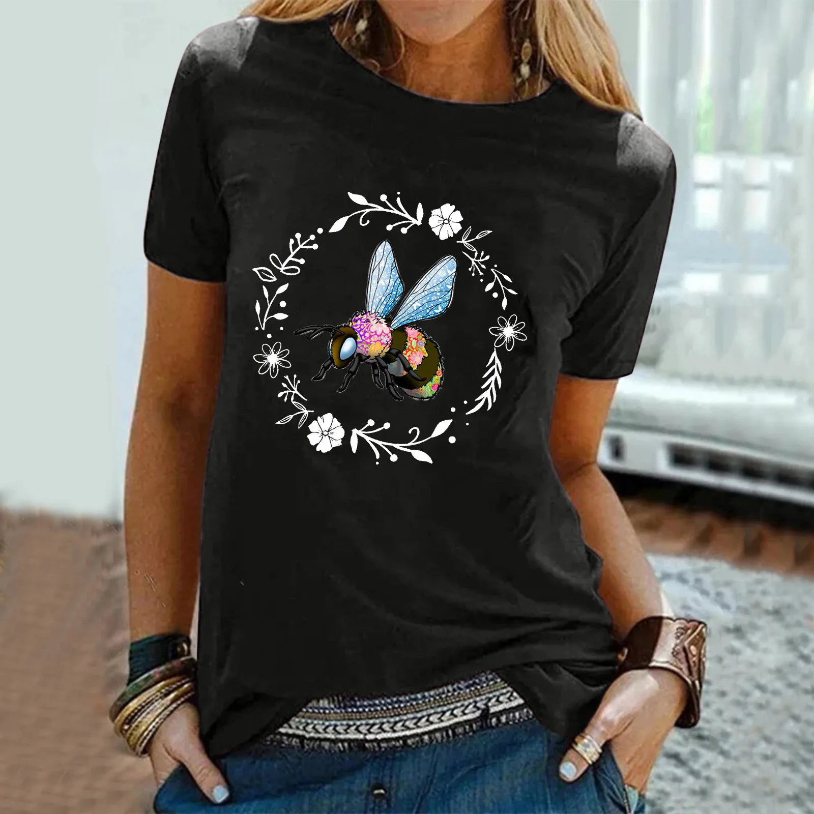 Women Casual Lovely 3D Floral Bee Print T-shirt Lady Loose Short Sleeve Aesthetic Top Summer Harajuku Graphic Tee Camisetas A40
Women Casual Lovely 3D Floral Bee Print T-shirt Lady Loose Short Sleeve Aesthetic Top Summer Harajuku Graphic Tee Camisetas A40
