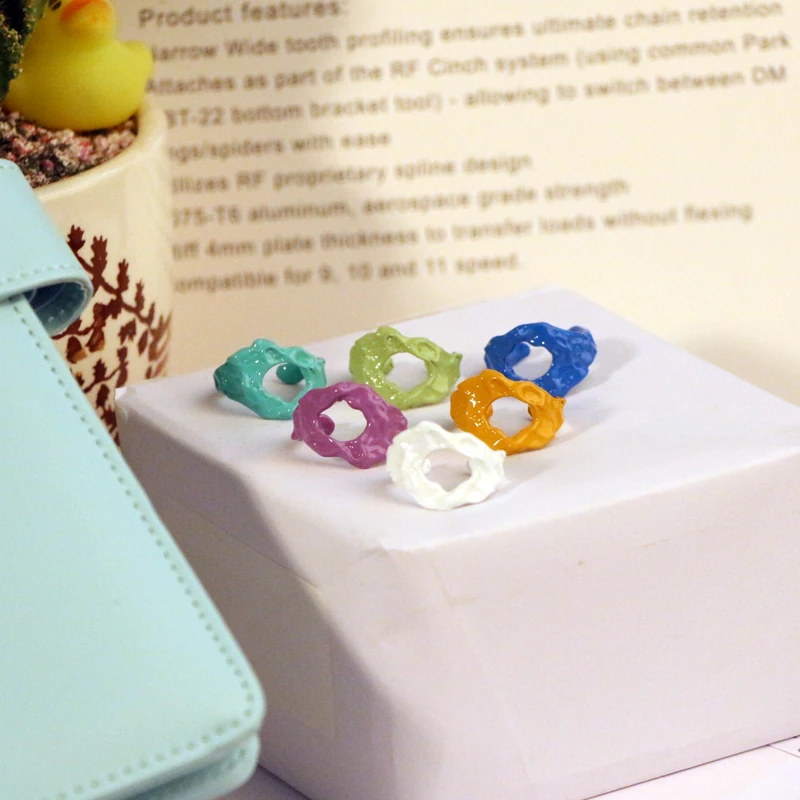 Cute Personality Fashion Ladies Irregular Opening Color Candy Ring Geometric Hand-Painted Party Hollow Ring Jewelry
Cute Personality Fashion Ladies Irregular Opening Color Candy Ring Geometric Hand-Painted Party Hollow Ring Jewelry