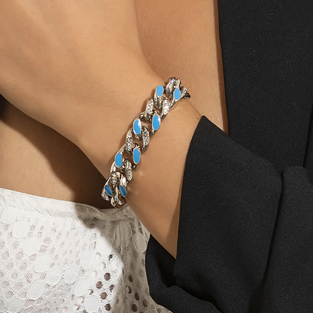 Y2K Morandi Color Thick Chain Bracelet for Women Hiphop Chunky Crystal Hand Chain 2022 Fashion Thick Rhinestone Bracelet Jewelry
Y2K Morandi Color Thick Chain Bracelet for Women Hiphop Chunky Crystal Hand Chain 2022 Fashion Thick Rhinestone Bracelet Jewelry