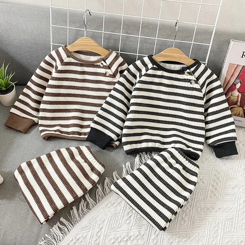 Повседневный детский утепленный комплект для мальчиков и девочек, детская одежда, зимняя футболка с длинным рукавом и полосками для мальчи...
Повседневный детский утепленный комплект для мальчиков и девочек, детская одежда, зимняя футболка с длинным рукавом и полосками для мальчи...