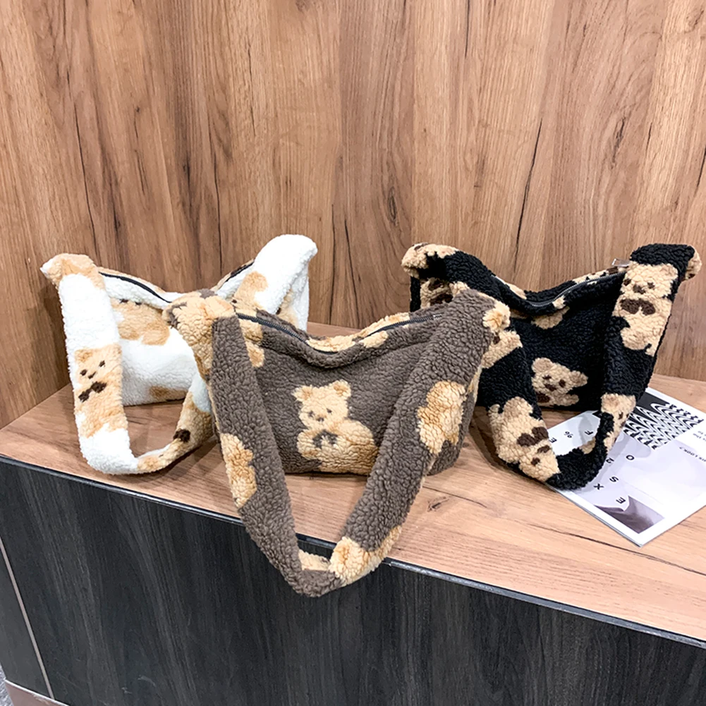 Fashion Plush Messenger Bag Women Handbag Bear Printed Underarm Shoulder Satchel Popular Simple Female Daily Bag
Fashion Plush Messenger Bag Women Handbag Bear Printed Underarm Shoulder Satchel Popular Simple Female Daily Bag
