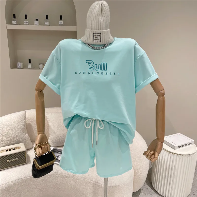 Two piece set Women's Spring Summer 2021 Fashion Letter round neck short sleeve T-shirt + drawstring loose wide leg shorts
Two piece set Women's Spring Summer 2021 Fashion Letter round neck short sleeve T-shirt + drawstring loose wide leg shorts