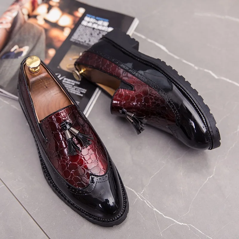 LEATHER CASUAL SHOE New Men's Shoe Leather Shoes Men BUSINESS MAN NEW Loafers Fashion Luxury Man For Dress Mens Formal 39 S
LEATHER CASUAL SHOE New Men's Shoe Leather Shoes Men BUSINESS MAN NEW Loafers Fashion Luxury Man For Dress Mens Formal 39 S
