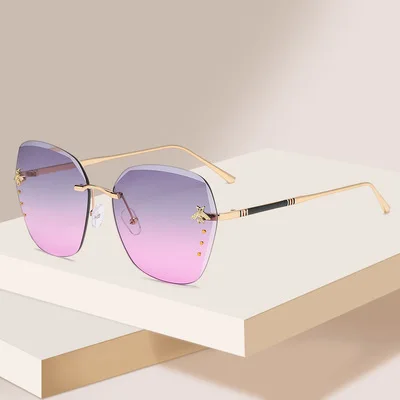 Fashion Sunglasses For Wome Trimming Sunglasses Color Polygon Personality Street Photography Europe And America Style 2021 New
Fashion Sunglasses For Wome Trimming Sunglasses Color Polygon Personality Street Photography Europe And America Style 2021 New