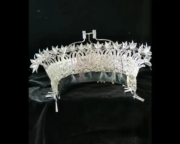 Minority Group Dong Miao Silver Hat Hair Accessory with Bird Stick Stage Performance Hair Jewelry Miao Hat
Minority Group Dong Miao Silver Hat Hair Accessory with Bird Stick Stage Performance Hair Jewelry Miao Hat