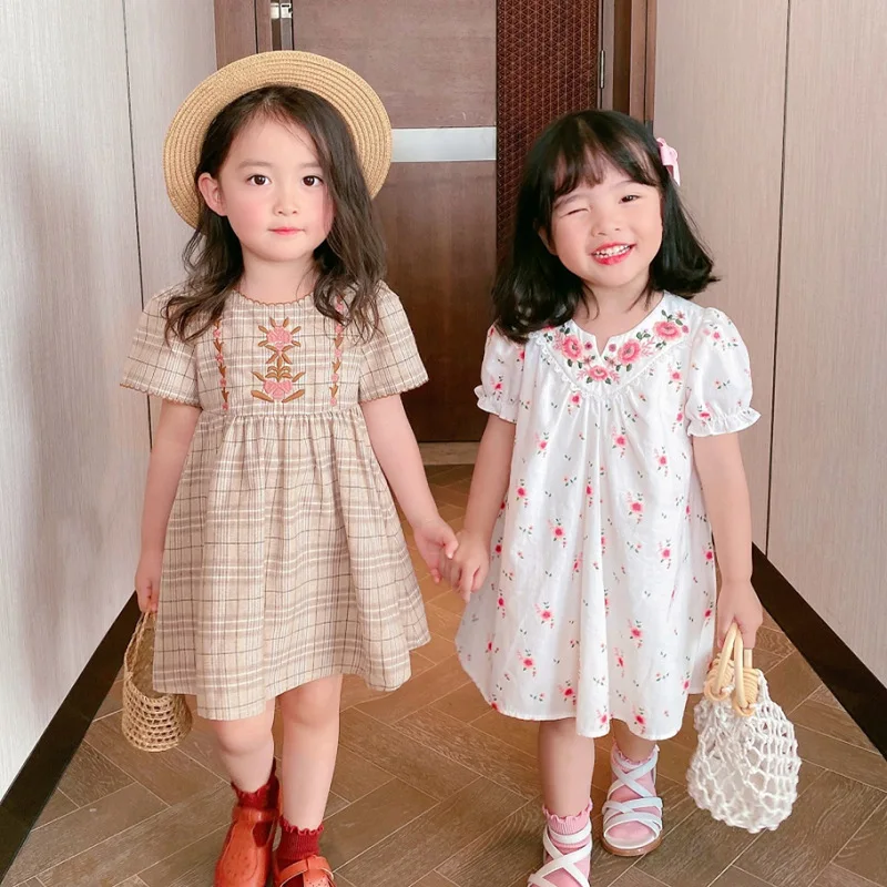 Girls Dresses Embroidery Two Styles Puff Short Sleeve Cotton Sweet Princess Dresses 2021 Summer Cute Floral Dress
Girls Dresses Embroidery Two Styles Puff Short Sleeve Cotton Sweet Princess Dresses 2021 Summer Cute Floral Dress