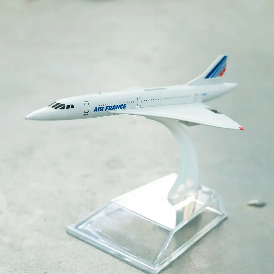 Air France Concorde Aircraft Alloy Diecast Model 15cm Worldwide Aviation Collectible Miniature Souvenir Ornament
Air France Concorde Aircraft Alloy Diecast Model 15cm Worldwide Aviation Collectible Miniature Souvenir Ornament