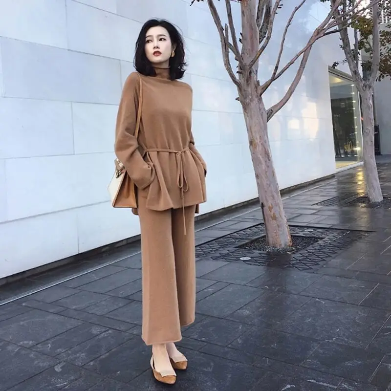 Women 2 Piece Pant kintted Set 2021 Autumn Winter Runway Fashion Casual Pants Suit Top+Pants Knit Suit Set
Women 2 Piece Pant kintted Set 2021 Autumn Winter Runway Fashion Casual Pants Suit Top+Pants Knit Suit Set
