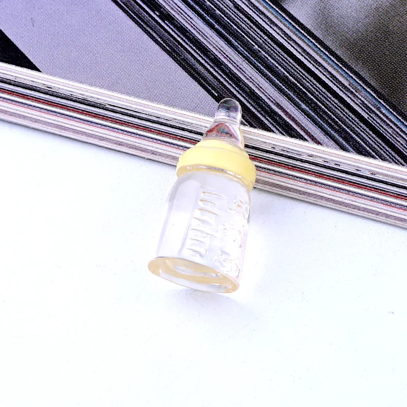 10pcs Resin Imitated Scale Baby Glass Bottle 22x10mm Blue Oranage Beige Yellow Pink Red Color Baby Bottle DIY Charms Pendants
10pcs Resin Imitated Scale Baby Glass Bottle 22x10mm Blue Oranage Beige Yellow Pink Red Color Baby Bottle DIY Charms Pendants