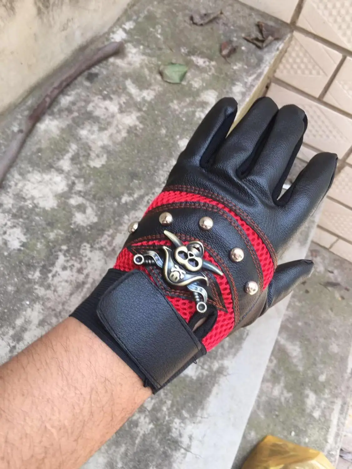 Skull rivet motorcycle men's full finger gloves outdoor equipment pirate riding | Gloves & Mittens