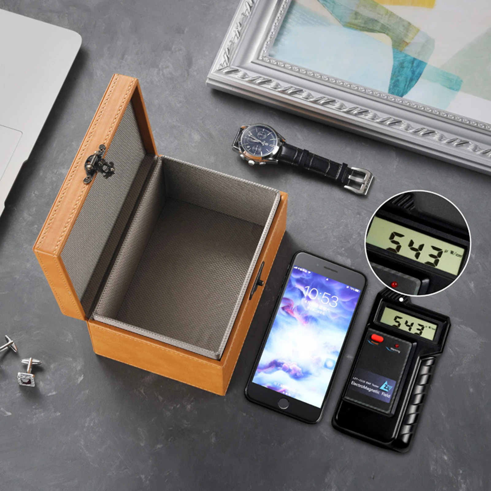 Signal Shielding Box Car Key Phones Fob Protector Faraday Box RFID Information Anti-scanning Anti-radio Frequency
Signal Shielding Box Car Key Phones Fob Protector Faraday Box RFID Information Anti-scanning Anti-radio Frequency