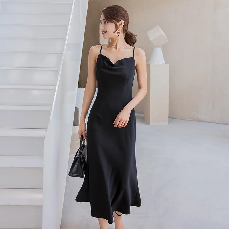 Осень-зима 20 Новинка Черная Атласная подвязка тонкое сексуальное облегающее платье темпераментное длинное платье 66078 
Осень-зима 20 Новинка Черная Атласная подвязка тонкое сексуальное облегающее платье темпераментное длинное платье 66078