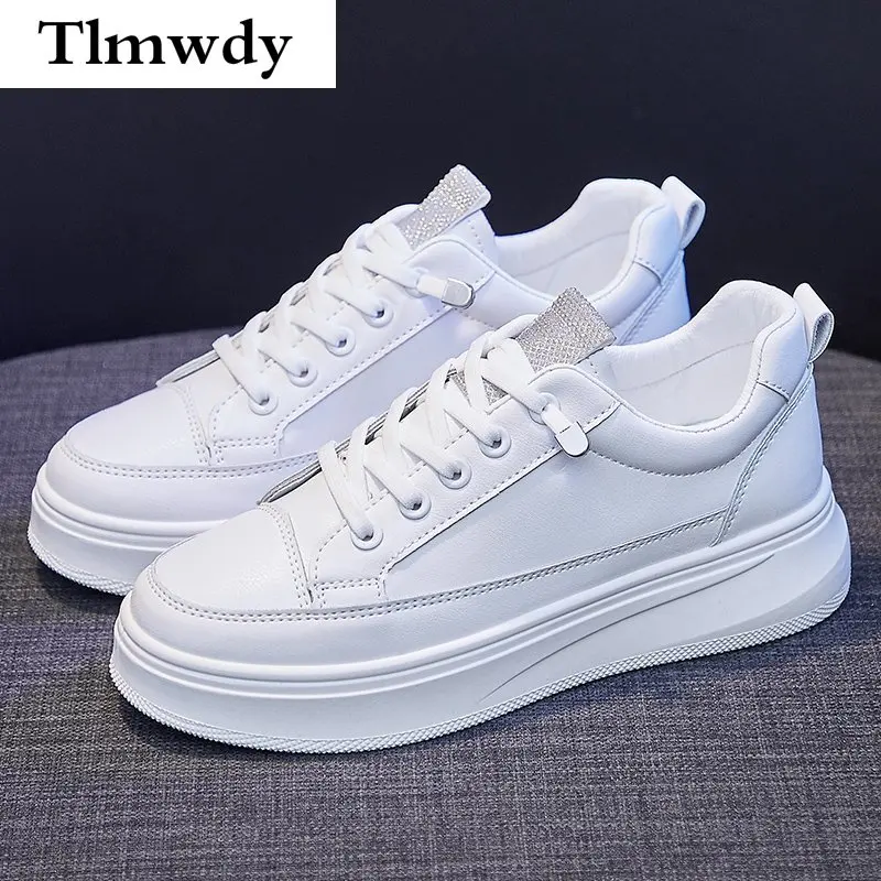 Spring 2021 New Women Shoes Fashion Comfortable Solid Color PU Leather Lace-up Casual Shoes Round Head Lightweight Sneakers
Spring 2021 New Women Shoes Fashion Comfortable Solid Color PU Leather Lace-up Casual Shoes Round Head Lightweight Sneakers