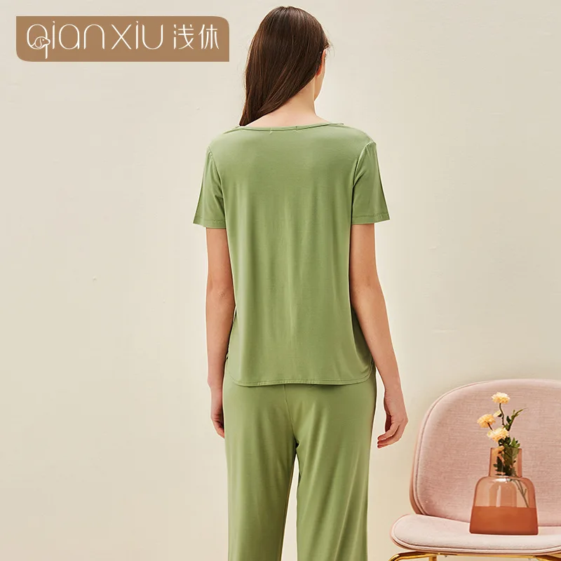 Women's summer home wear bamboo fiber short sleeve trousers pajamas women's fresh printing short sleeve pajamas
Women's summer home wear bamboo fiber short sleeve trousers pajamas women's fresh printing short sleeve pajamas