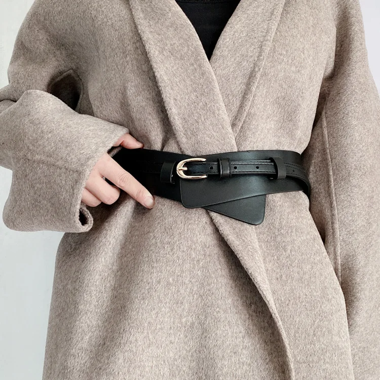 European and American fashion girdle ladies wear decorative dresses with simple waist and wide belts with coats and suits
European and American fashion girdle ladies wear decorative dresses with simple waist and wide belts with coats and suits