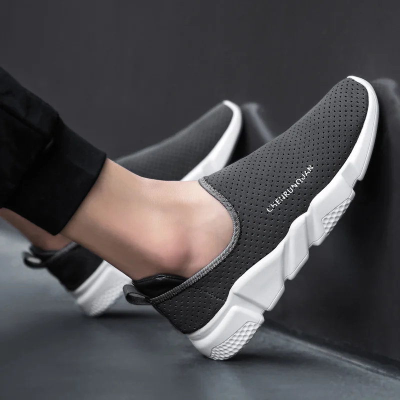 Couple sports shoes, trendy shoes, breathable shoes, mesh shoes, lightweight large size
Couple sports shoes, trendy shoes, breathable shoes, mesh shoes, lightweight large size