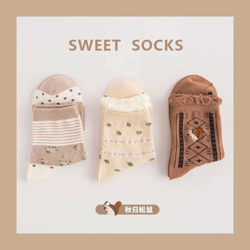 3 Pairs/Set Woman Socks Autumn Squirrel Soft Cotton Design High Quality Kawaii Lolita style Girl Gift Women's Socks Sett
3 Pairs/Set Woman Socks Autumn Squirrel Soft Cotton Design High Quality Kawaii Lolita style Girl Gift Women's Socks Sett