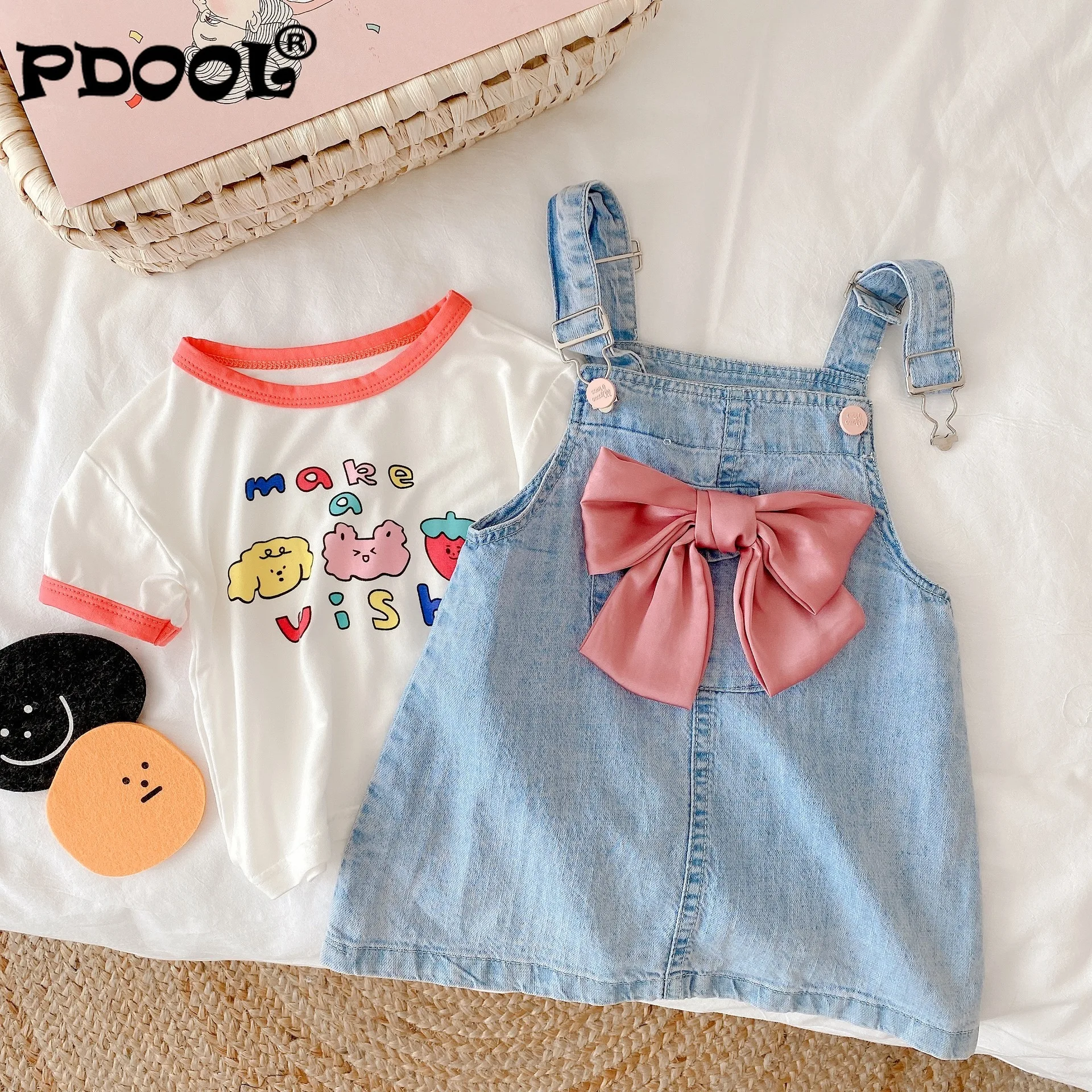 2021 Girls Spring Autumn Summer Denim Dress Baby Kids Pink Bow Strap Dresses Children Casual Clothes
2021 Girls Spring Autumn Summer Denim Dress Baby Kids Pink Bow Strap Dresses Children Casual Clothes