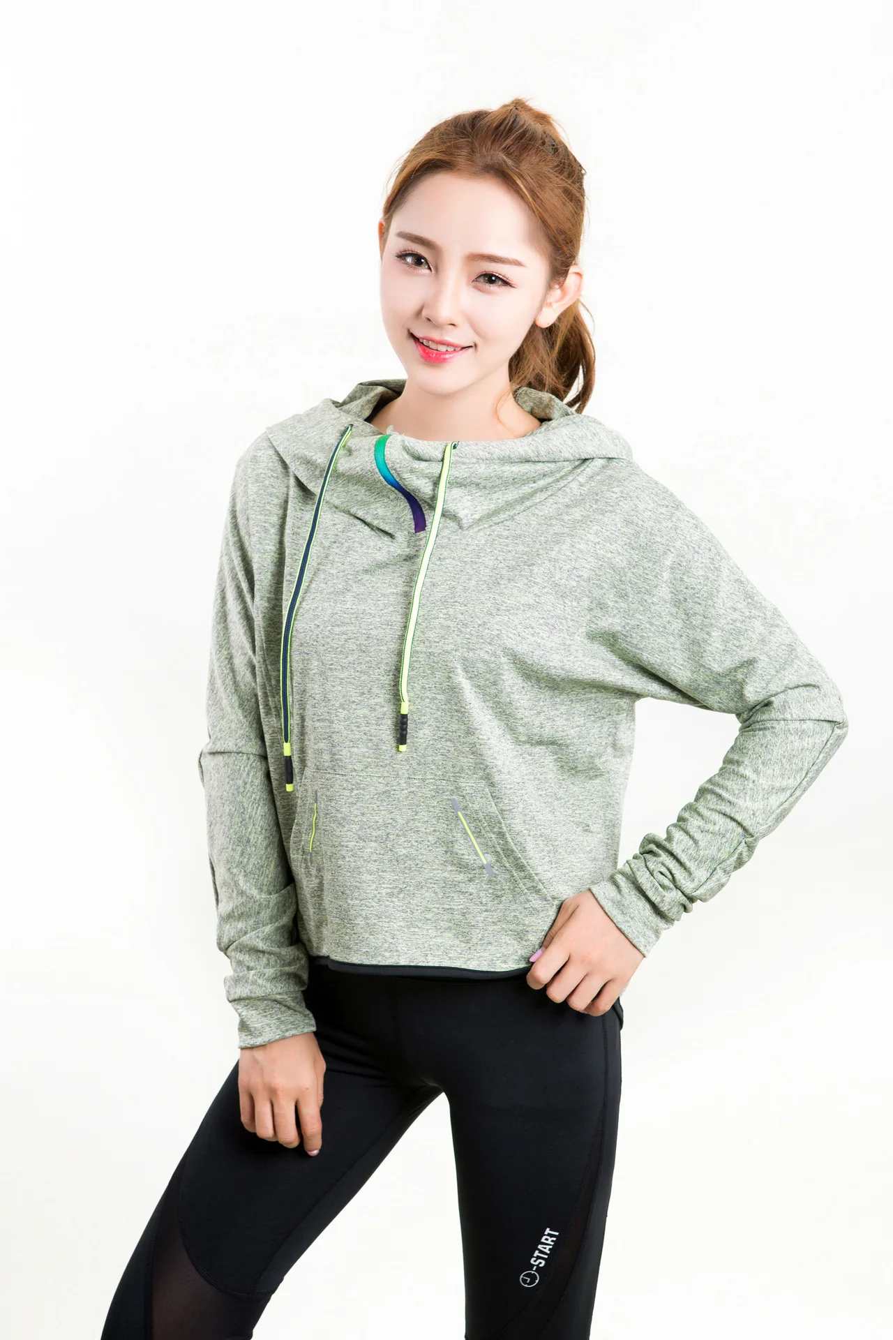 TLong Sleeves Sexy back Design Sport Hoodie Gym shirt Fitness Tops tees Sportswear Running Woman Athletic t-shirts
TLong Sleeves Sexy back Design Sport Hoodie Gym shirt Fitness Tops tees Sportswear Running Woman Athletic t-shirts