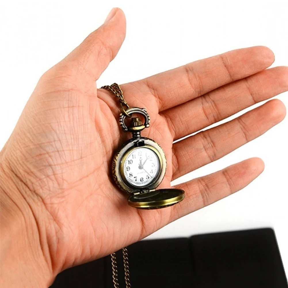 wholesale 2018 Retro Vintage Steampunk Quartz Necklace Carving Pendant Chain Clock Pocket Watch
wholesale 2018 Retro Vintage Steampunk Quartz Necklace Carving Pendant Chain Clock Pocket Watch