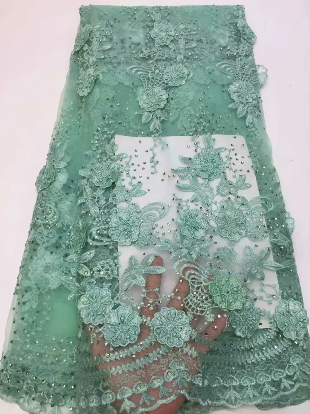 African 3D lace fabric high quality 2018 3D flowers applique french tulle lace stones Nigerian mesh net lace for wedding party
African 3D lace fabric high quality 2018 3D flowers applique french tulle lace stones Nigerian mesh net lace for wedding party