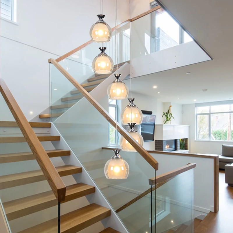 Modern American villa living room glass staircase chandelier.Master bedroom circle transparent floodlight.Lights on the ceiling
Modern American villa living room glass staircase chandelier.Master bedroom circle transparent floodlight.Lights on the ceiling