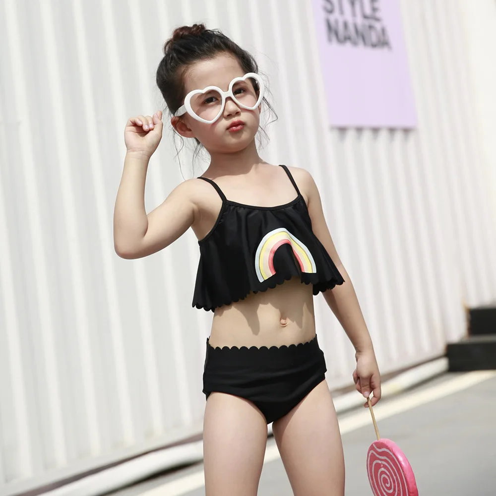 New Pattern Children Swimming Suit Originality Rainbow 1-8 Year High Missile Matching Bathing Cap Girl Fission Swimming Suit
New Pattern Children Swimming Suit Originality Rainbow 1-8 Year High Missile Matching Bathing Cap Girl Fission Swimming Suit