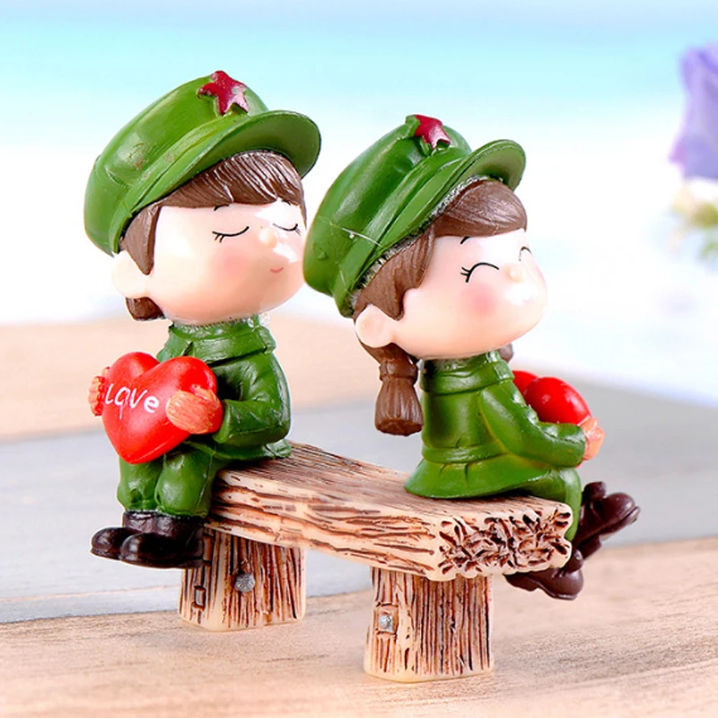 High Quality 2PCS/1Set Hot Sale Crafts Home Decoration Lovers Resin Popular Figurines Miniatures Sweety Fairy Garden Couple
High Quality 2PCS/1Set Hot Sale Crafts Home Decoration Lovers Resin Popular Figurines Miniatures Sweety Fairy Garden Couple