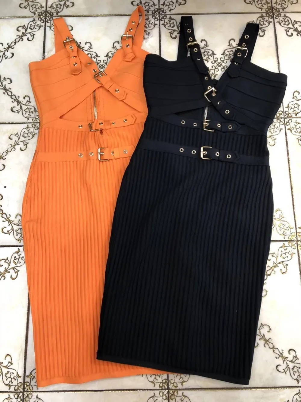 Women Bandage Dress Orange Black Sleeveless Elegant Keyhole Rayon Bandage Dress Top Quality Night Club Party Dress Vestido
Women Bandage Dress Orange Black Sleeveless Elegant Keyhole Rayon Bandage Dress Top Quality Night Club Party Dress Vestido