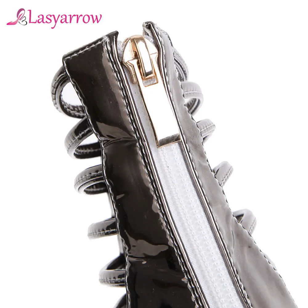 Lasyarrow Summer Gladiator Sandals Gold Silver Shoes Woman Thin High Heels Back Zipper Sandals Stiletto Heels Hollow Shoes J763
Lasyarrow Summer Gladiator Sandals Gold Silver Shoes Woman Thin High Heels Back Zipper Sandals Stiletto Heels Hollow Shoes J763