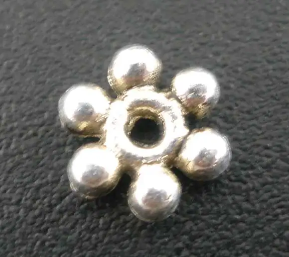 DoreenBeads 200 шт серебряный цвет ромашки Распорки бусины фурнитура 6х6 мм (B02876) yiwu |