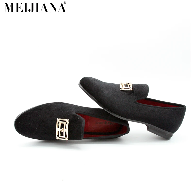 MEIJIANA Men Brand Loafers Velvet Fashion Black Men Shoes Outdoor Metal Decorative Casual Shoes Spring and Autumn Wedding Shoes
MEIJIANA Men Brand Loafers Velvet Fashion Black Men Shoes Outdoor Metal Decorative Casual Shoes Spring and Autumn Wedding Shoes