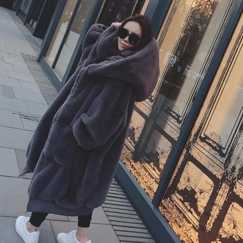 Faux fur coat female imitation rabbit fur coat long hooded loose 2021 autumn and winter new plush coat female
Faux fur coat female imitation rabbit fur coat long hooded loose 2021 autumn and winter new plush coat female