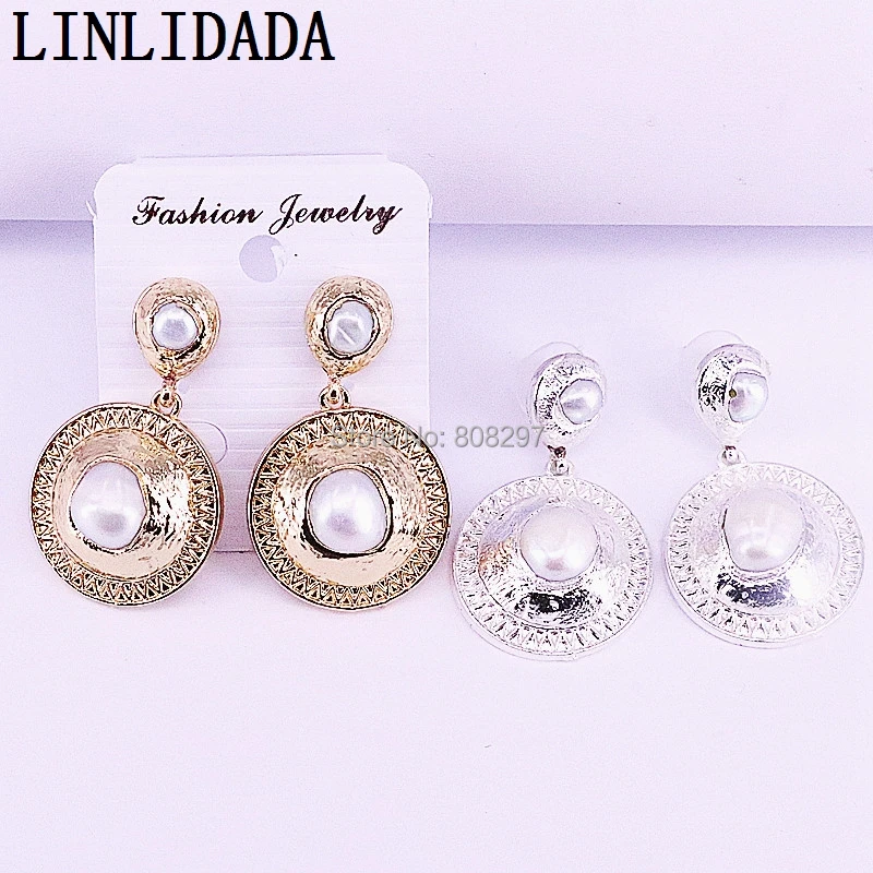 4Pair Natural pearls earrings Gold color plating pearls round metal dangle earrings fashion jewelry
4Pair Natural pearls earrings Gold color plating pearls round metal dangle earrings fashion jewelry